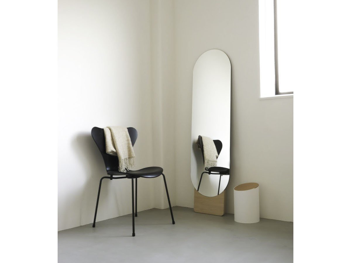 【モヘイム/MOHEIM / GOODS】のSTANDING MIRROR / スタンディングミラー 人気、トレンドファッション・服の通販 founy(ファニー) 　送料無料　Free Shipping　シンプル　Simple, Minimal　スタンド　Stand Collar, Upright Stand　フレーム　Frame, Outline　ホーム・キャンプ・アウトドア・お取り寄せ　Home Living / Home & Lifestyle / Camping Gear / Outdoor Camping　家具・インテリア　Home Furniture & Interior. Stylish & Functional Living Spaces　ミラー・ドレッサー　Mirrors & Dressers　壁掛けミラー・全身鏡・スタンドミラー　Wall Mirror　ホーム・キャンプ・アウトドア・お取り寄せ　Home Living / Home & Lifestyle / Camping Gear / Outdoor Camping　家具・インテリア　Home Furniture & Interior. Stylish & Functional Living Spaces　ミラー・ドレッサー　Mirrors & Dressers　ドレッサー・ミラー付き化粧台　Vanity Table for Bedroom　other-4|ID: prp329100002705770 ipo3291000000031500600
