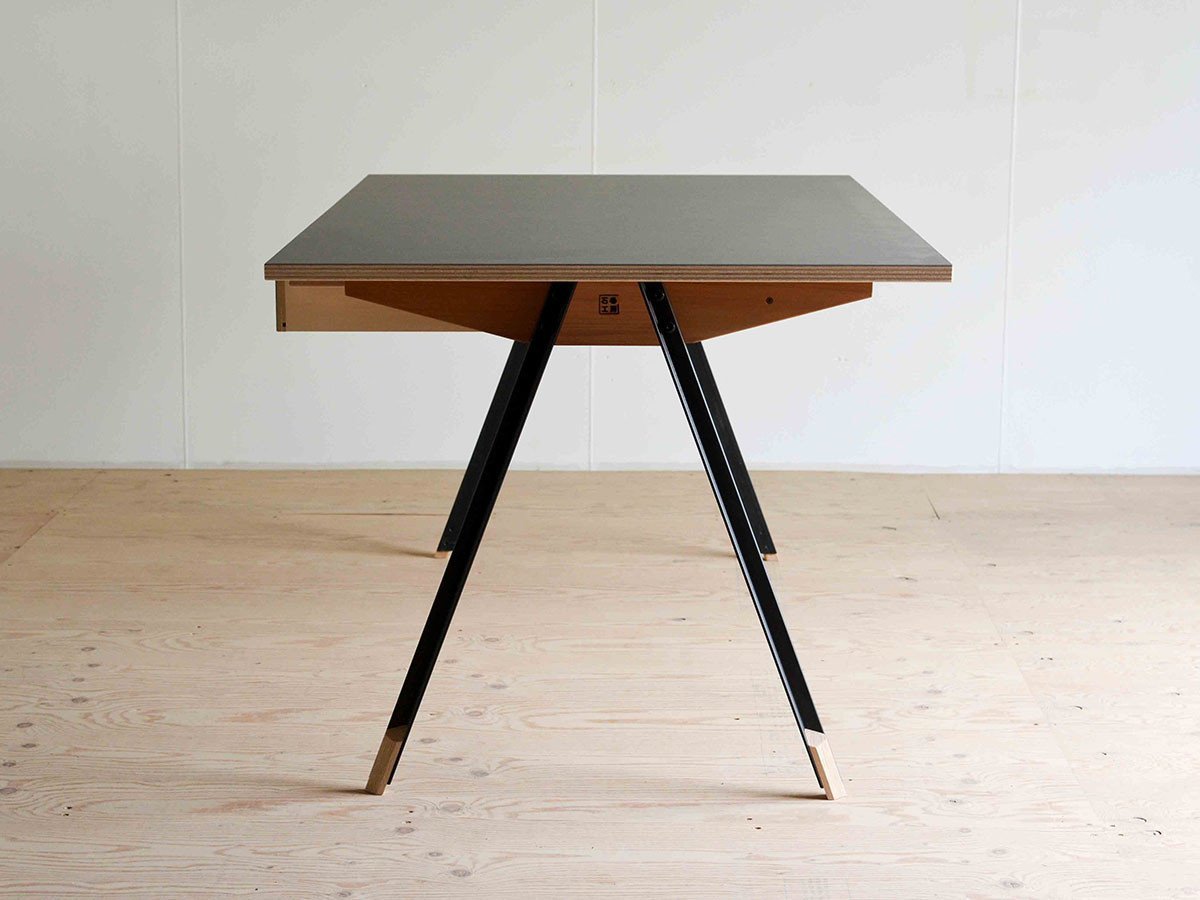 【石巻工房/Ishinomaki Laboratory / GOODS】のKOBO ST-DESK drawer / 工房 ST-デスク ドロワー付 人気、トレンドファッション・服の通販 founy(ファニー) 　コルク　Cork, Cork Material　コンパクト　Compact, Small Size　抗菌　Antibacterial, Bacteria-Resistant　シンプル　Simple, Minimal　ステーショナリー　Stationery, Office Supplies　テーブル　Table, Dining Table　デスク　Desk, Work Desk　ワーク　Workwear, Utility Style　ホーム・キャンプ・アウトドア・お取り寄せ　Home Living / Home & Lifestyle / Camping Gear / Outdoor Camping　家具・インテリア　Home Furniture & Interior. Stylish & Functional Living Spaces　テーブル　Dining, Coffee & Side Tables　ダイニングテーブル・食卓テーブル　Dining Tables　other-5|ID: prp329100002808048 ipo3291000000031499790