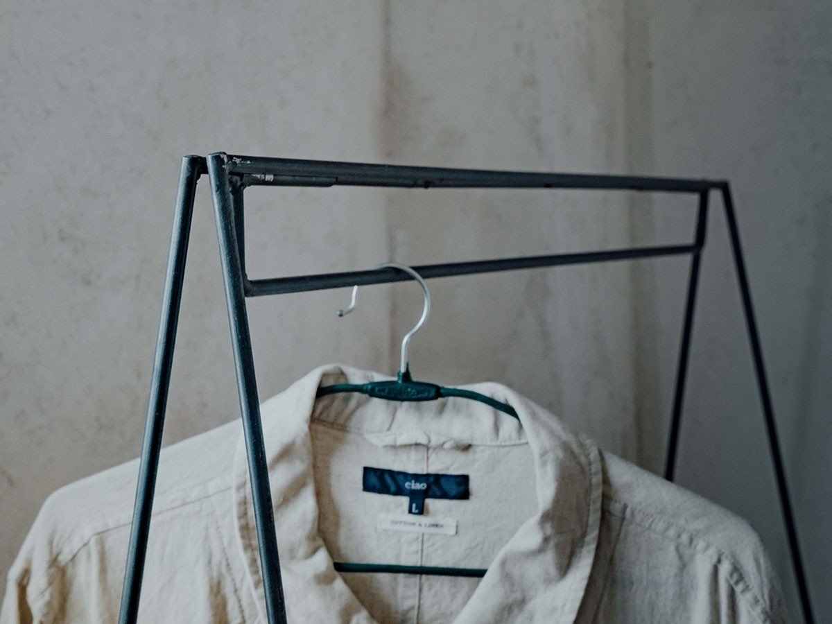 【シカク/SIKAKU / GOODS】のFOLDING HANGER RACK / フォールディング ハンガーラック 人気、トレンドファッション・服の通販 founy(ファニー) 　シンプル　Simple　ホーム・キャンプ・アウトドア・お取り寄せ　Home,Garden,Outdoor,Camping Gear　家具・インテリア　Home Furniture & Interior. Stylish & Functional Living Spaces　その他 インテリア雑貨、家具　Furniture, Interior, Others　other-5|ID: prp329100002830151 ipo3291000000031499683