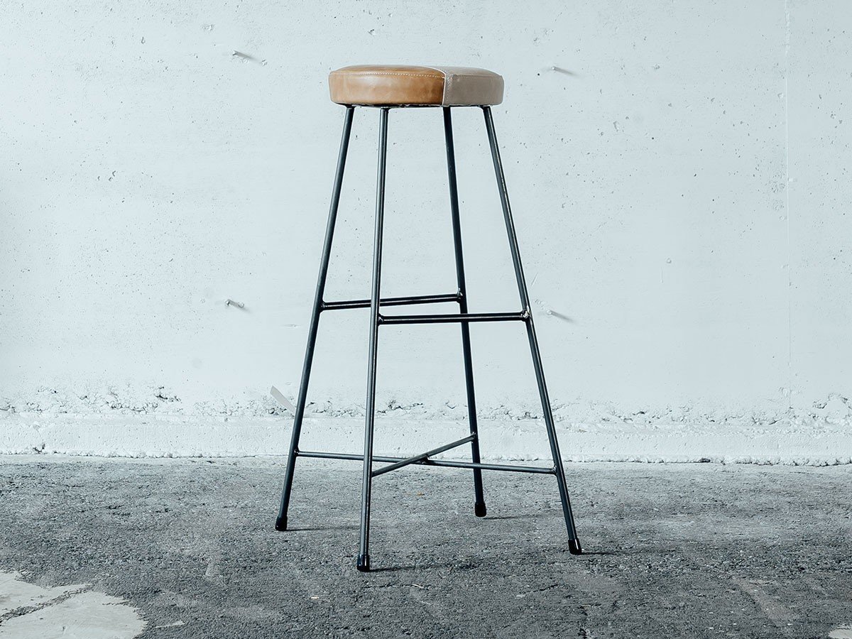 【シカク/SIKAKU / GOODS】のTWO TONE STOOL high / ツートーン スツール ハイ 人気、トレンドファッション・服の通販 founy(ファニー) 　キャンバス　Canvas　クッション　Cushion　スリム　Slim　ホーム・キャンプ・アウトドア・お取り寄せ　Home,Garden,Outdoor,Camping Gear　家具・インテリア　Home Furniture & Interior. Stylish & Functional Living Spaces　チェア・椅子　Chair　スツール　Stool　ホーム・キャンプ・アウトドア・お取り寄せ　Home,Garden,Outdoor,Camping Gear　家具・インテリア　Home Furniture & Interior. Stylish & Functional Living Spaces　チェア・椅子　Chair　カウンターチェア・ハイスツール　Counter Chair/High Stool　other-6|ID: prp329100002830161 ipo3291000000031499732