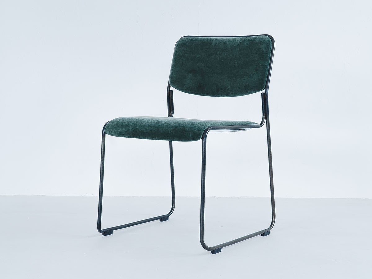 【シカク/SIKAKU / GOODS】のMEEL CHAIR / ミール チェア 別珍 インテリア・キッズ・メンズ・レディースファッション・服の通販 founy(ファニー) 　フォーム　Form　フレーム　Frame, Outline　レトロ　Retro, Vintage Style　ホーム・キャンプ・アウトドア・お取り寄せ　Home Living / Home & Lifestyle / Camping Gear / Outdoor Camping　家具・インテリア　Home Furniture & Interior. Stylish & Functional Living Spaces　チェア・椅子　Seating & Chairs　ダイニングチェア・木製チェア　Dining Chairs　張地:グリーン|ID: prp329100002830163 ipo3291000000033552350