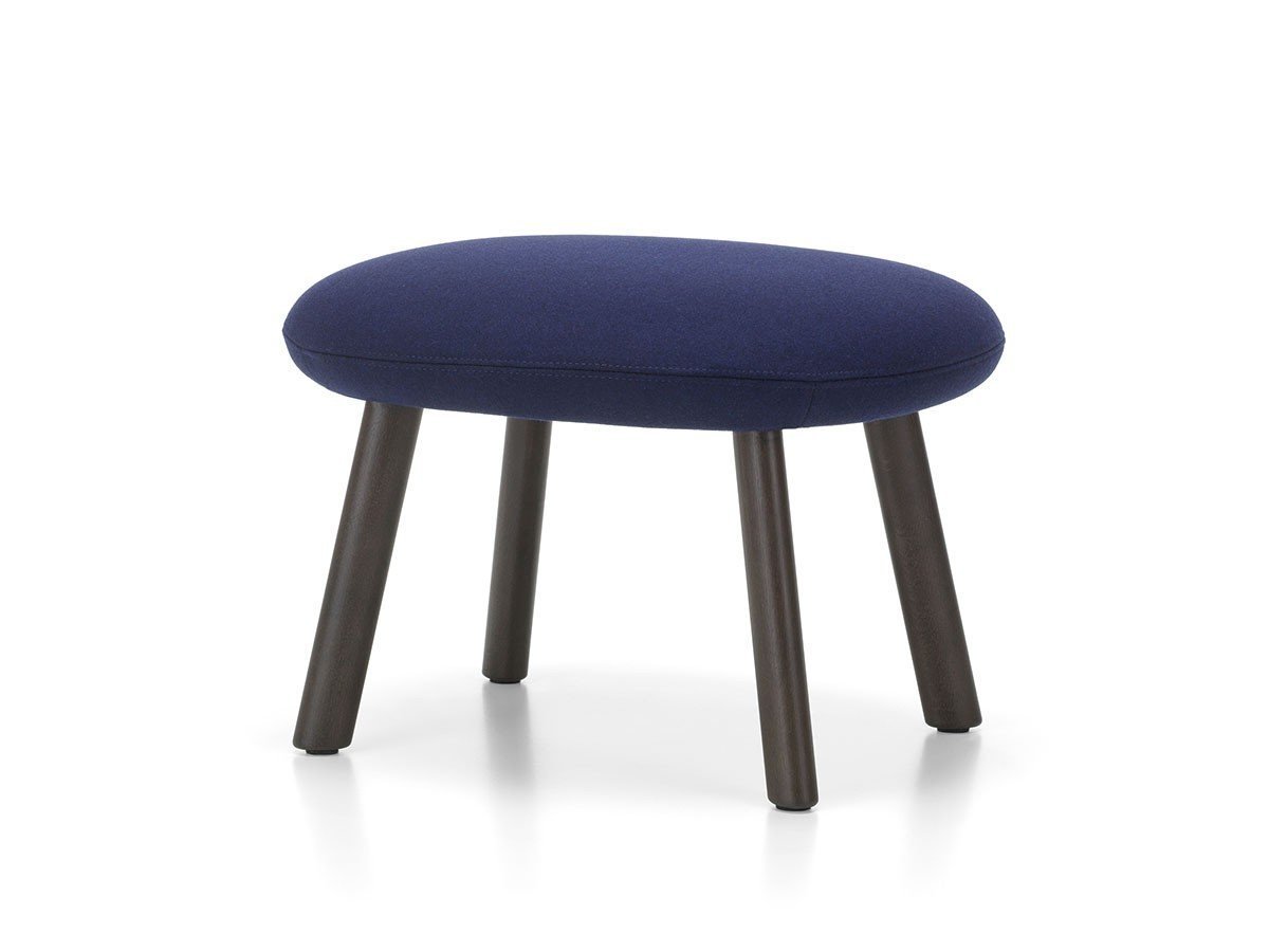 【ヴィトラ/Vitra / GOODS】のHAL Lounge Ottoman / ハル ラウンジオットマン インテリア・キッズ・メンズ・レディースファッション・服の通販 founy(ファニー) 　クッション　Cushion, Throw Pillow　コンパクト　Compact, Small Size　シンプル　Simple, Minimal　リラックス　Relax, Relaxed Fit　送料無料　Free Shipping　ホーム・キャンプ・アウトドア・お取り寄せ　Home Living / Home & Lifestyle / Camping Gear / Outdoor Camping　家具・インテリア　Home Furniture & Interior. Stylish & Functional Living Spaces　その他 インテリア雑貨、家具　Home Decor & Furniture Extras　張地:コジー 2 21 ダークブルー(ファブリック F80)、脚部:ダークオーク|ID: prp329100002922192 ipo3291000000030231624