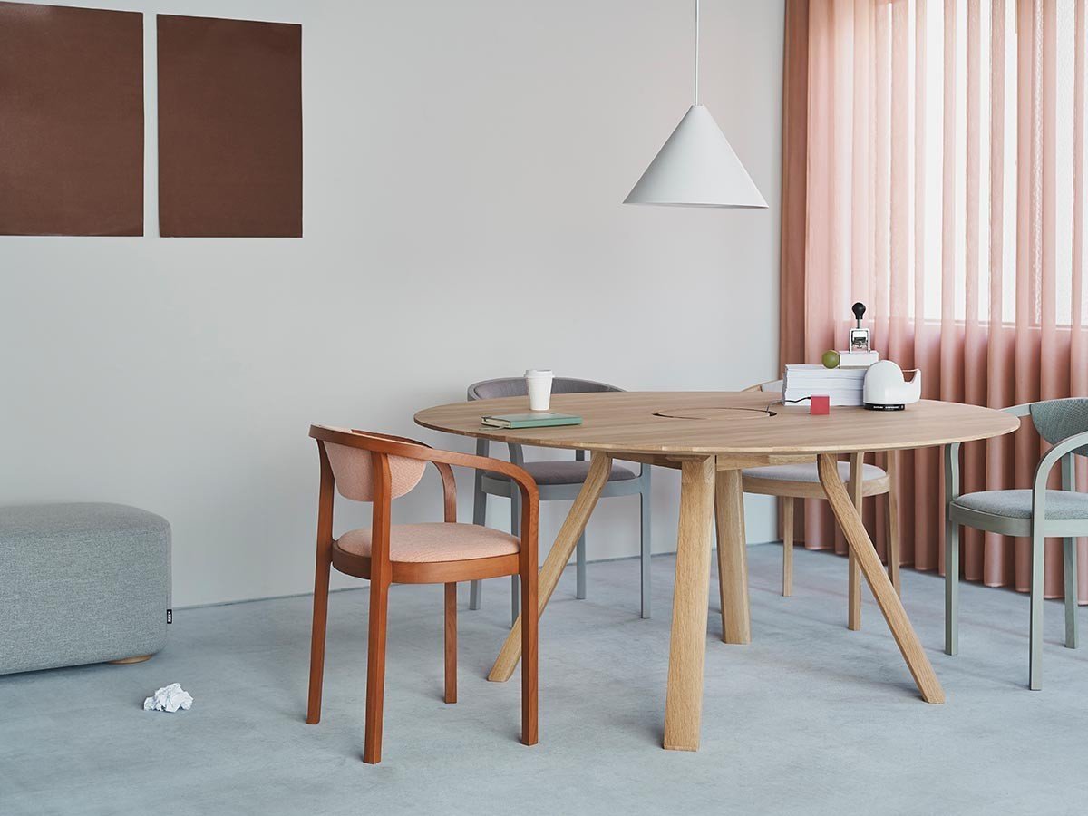 【カリモクニュースタンダード/KARIMOKU NEW STANDARD / GOODS】のSPECTRUM WORKSTATION ROUND ST 160 / スペクトラム ワークステーション ラウンドST 160 人気、トレンドファッション・服の通販 founy(ファニー) 　シンプル　Simple　スマート　Smart　テーブル　Table　デスク　Desk　ラウンド　Round　ホーム・キャンプ・アウトドア・お取り寄せ　Home,Garden,Outdoor,Camping Gear　家具・インテリア　Home Furniture & Interior. Stylish & Functional Living Spaces　テーブル　Table　ダイニングテーブル　Dining Table　other-3|ID: prp329100002939693 ipo3291000000031498515
