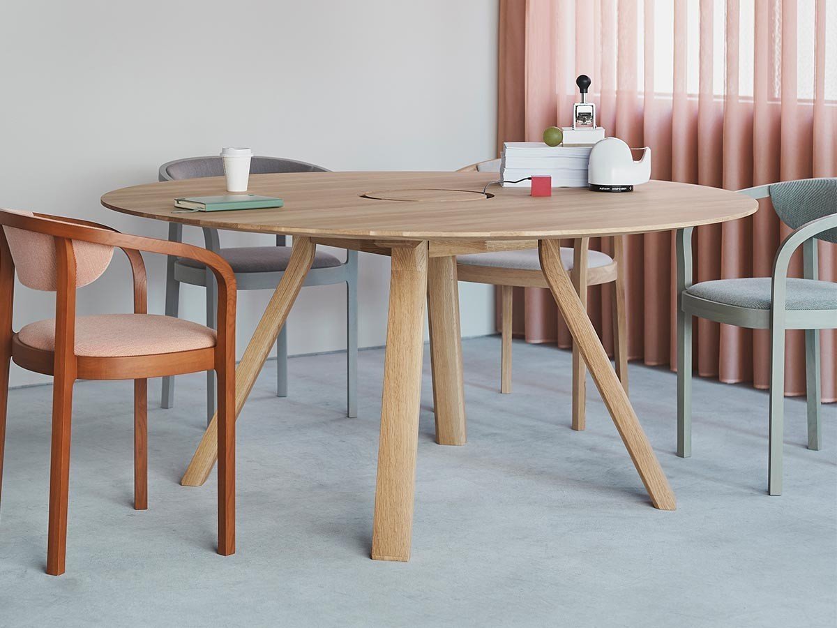 【カリモクニュースタンダード/KARIMOKU NEW STANDARD / GOODS】のSPECTRUM WORKSTATION ROUND ST 160 / スペクトラム ワークステーション ラウンドST 160 人気、トレンドファッション・服の通販 founy(ファニー) 　シンプル　Simple　スマート　Smart　テーブル　Table　デスク　Desk　ラウンド　Round　ホーム・キャンプ・アウトドア・お取り寄せ　Home,Garden,Outdoor,Camping Gear　家具・インテリア　Home Furniture & Interior. Stylish & Functional Living Spaces　テーブル　Table　ダイニングテーブル　Dining Table　other-4|ID: prp329100002939693 ipo3291000000031498516