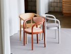 【カリモクニュースタンダード/KARIMOKU NEW STANDARD / GOODS】のCHESA CHAIR / チェーサ チェア Photo Credit:Silvia Orlandi Puntino|ID:prp329100002939706