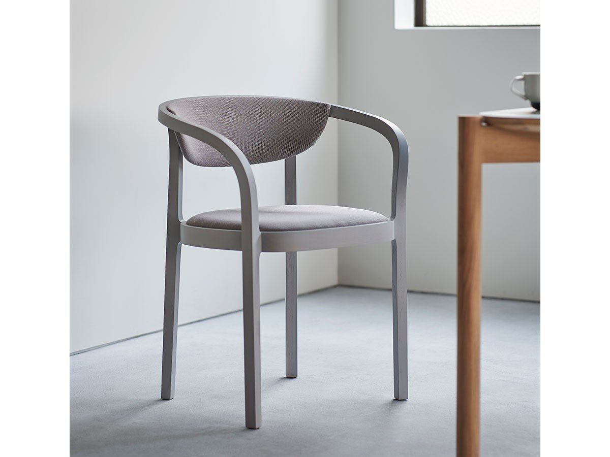 【カリモクニュースタンダード/KARIMOKU NEW STANDARD / GOODS】のCHESA CHAIR PAD / チェーサ チェアパッド インテリア・キッズ・メンズ・レディースファッション・服の通販 founy(ファニー) 　クッション　Cushion, Throw Pillow　クラシック　Classic, Timeless Style　コンパクト　Compact, Small Size　バランス　Balance, Style Balance　フレーム　Frame, Outline　送料無料　Free Shipping　ホーム・キャンプ・アウトドア・お取り寄せ　Home Living / Home & Lifestyle / Camping Gear / Outdoor Camping　家具・インテリア　Home Furniture & Interior. Stylish & Functional Living Spaces　チェア・椅子　Seating & Chairs　ダイニングチェア・木製チェア　Dining Chairs　Photographer:Masaaki Inoue, Bouillon|ID: prp329100002939707 ipo3291000000033301719