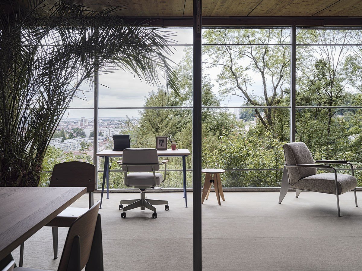 【ヴィトラ/Vitra / GOODS】のTabouret Bois / タブレ ボワ 人気、トレンドファッション・服の通販 founy(ファニー) 　送料無料　Free Shipping　オイル　Body Oil　テーブル　Table, Dining Table　フランス　France, French　ホーム・キャンプ・アウトドア・お取り寄せ　Home Living / Home & Lifestyle / Camping Gear / Outdoor Camping　家具・インテリア　Home Furniture & Interior. Stylish & Functional Living Spaces　チェア・椅子　Seating & Chairs　スツール・バースツール　Stools & Bar Stools　other-6|ID: prp329100002948101 ipo3291000000031498409