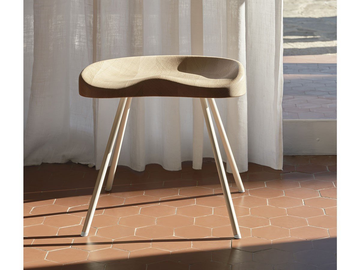 【ヴィトラ/Vitra / GOODS】のTabouret N° 307 / タブレ N° 307 人気、トレンドファッション・服の通販 founy(ファニー) 　チューブ　Tube, Tube Top　フランス　France, French　送料無料　Free Shipping　ホーム・キャンプ・アウトドア・お取り寄せ　Home Living / Home & Lifestyle / Camping Gear / Outdoor Camping　家具・インテリア　Home Furniture & Interior. Stylish & Functional Living Spaces　チェア・椅子　Seating & Chairs　スツール・バースツール　Stools & Bar Stools　other-4|ID: prp329100002948106 ipo3291000000031498432