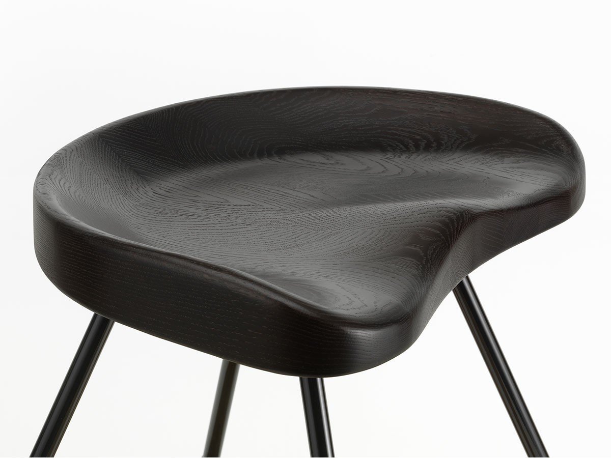 【ヴィトラ/Vitra / GOODS】のTabouret N° 307 / タブレ N° 307 インテリア・キッズ・メンズ・レディースファッション・服の通販 founy(ファニー) チューブ Tube, Tube Top フランス France, French 送料無料 Free Shipping ホーム・キャンプ・アウトドア・お取り寄せ Home Living / Home & Lifestyle / Camping Gear / Outdoor Camping 家具・インテリア Home Furniture & Interior. Stylish & Functional Living Spaces チェア・椅子 Seating & Chairs スツール・バースツール Stools & Bar Stools ダークオーク|ID: prp329100002948106 ipo3291000000034807684