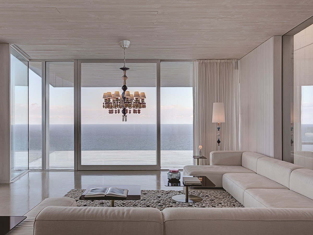 【リヤドロ/LLADRO / GOODS】のBelle de Nuit Chandelier 24 / ベル・ドゥ・ニュイ シャンデリア 24灯 インテリア・キッズ・メンズ・レディースファッション・服の通販 founy(ファニー) エレガント 上品 Elegant コレクション Collection, Seasonal Line 透かし Cut-Out, Lacework フォルム Silhouette, Form レース Lace, Lace Fabric 送料無料 Free Shipping ホーム・キャンプ・アウトドア・お取り寄せ Home Living / Home & Lifestyle / Camping Gear / Outdoor Camping 家具・インテリア Home Furniture & Interior. Stylish & Functional Living Spaces ライト・照明 Lamps & Lighting Fixtures シャンデリア・クリスタル照明 Chandelier / Crystal Ceiling Light 設置参考イメージ|ID: prp329100003012066 ipo3291000000034474517