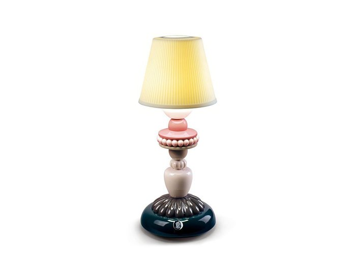 【リヤドロ/LLADRO / GOODS】のSunflower Firefly Lamp / サンフラワー ファイヤーフライ ランプ インテリア・キッズ・メンズ・レディースファッション・服の通販 founy(ファニー) https://founy.com/ 送料無料 Free Shipping おすすめ Recommend コレクション Collection テーブル Table マグネット Magnet ホーム・キャンプ・アウトドア・お取り寄せ Home,Garden,Outdoor,Camping Gear 家具・インテリア Furniture ライト・照明 Lighting & Light Fixtures |ID: prp329100003012084 ipo3291000000030193554