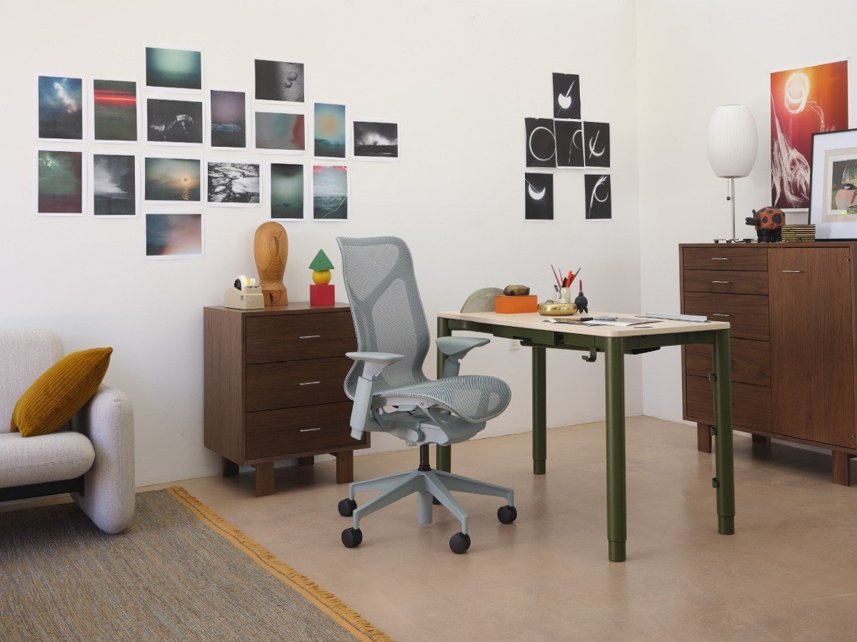 【ハーマンミラー/Herman Miller / GOODS】のCosm Chair / コズムチェア ハイバック リーフアーム 人気、トレンドファッション・服の通販 founy(ファニー) 　シンプル　Simple, Minimal　スリム　Slim, Slim Fit　デスク　Desk, Work Desk　バランス　Balance, Style Balance　フィット　Fit, Slim Fit　フレーム　Frame, Outline　ボトム　Bottoms, Lower Wear　メッシュ　Mesh, Net Fabric　リーフ　Leaf, Botanical Leaf　ワーク　Workwear, Utility Style　ホーム・キャンプ・アウトドア・お取り寄せ　Home Living / Home & Lifestyle / Camping Gear / Outdoor Camping　家具・インテリア　Home Furniture & Interior. Stylish & Functional Living Spaces　チェア・椅子　Seating & Chairs　オフィスチェア・在宅ワーク用チェア　Office & Desk Chairs　other-5|ID: prp329100003033819 ipo3291000000031496778