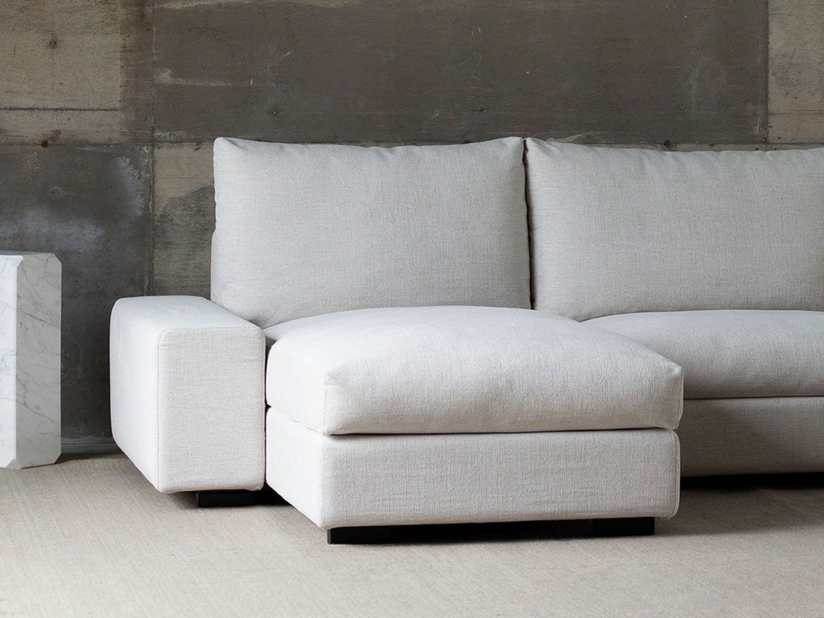 【ヌースプロジェクツ/NOUS PROJECTS / GOODS】のFERNAND STRAIGHT COUCH / フェルナンド ストレートカウチ 人気、トレンドファッション・服の通販 founy(ファニー) 　クッション　Cushion　シンプル　Simple　フェザー　Feather　リラックス　Relax　ホーム・キャンプ・アウトドア・お取り寄せ　Home,Garden,Outdoor,Camping Gear　家具・インテリア　Home Furniture & Interior. Stylish & Functional Living Spaces　その他 インテリア雑貨、家具　Furniture, Interior, Others　other-5|ID: prp329100003090410 ipo3291000000031496154