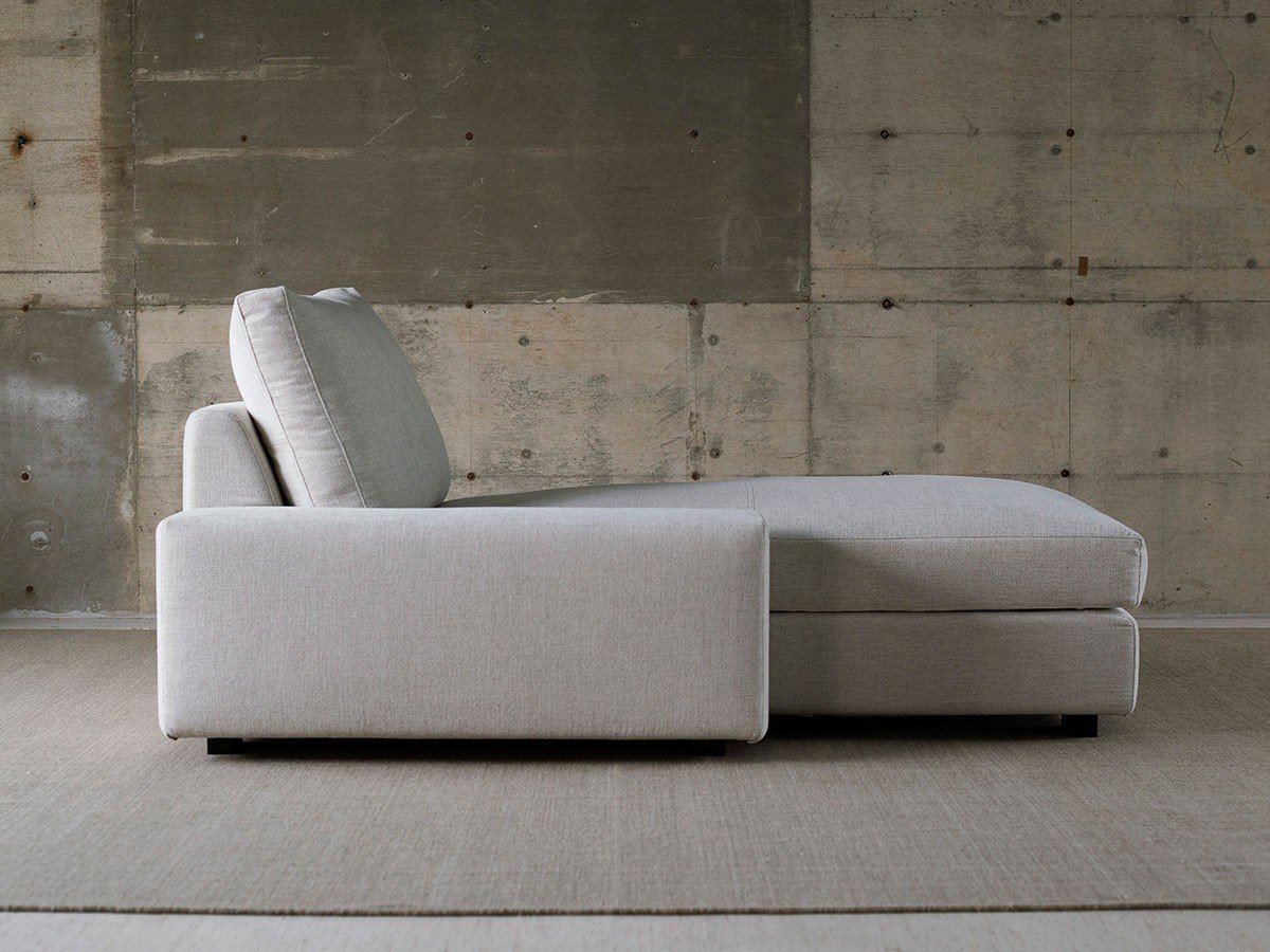 【ヌースプロジェクツ/NOUS PROJECTS / GOODS】のFERNAND STRAIGHT COUCH / フェルナンド ストレートカウチ 人気、トレンドファッション・服の通販 founy(ファニー) 　クッション　Cushion　シンプル　Simple　フェザー　Feather　リラックス　Relax　ホーム・キャンプ・アウトドア・お取り寄せ　Home,Garden,Outdoor,Camping Gear　家具・インテリア　Home Furniture & Interior. Stylish & Functional Living Spaces　その他 インテリア雑貨、家具　Furniture, Interior, Others　other-6|ID: prp329100003090410 ipo3291000000031496155