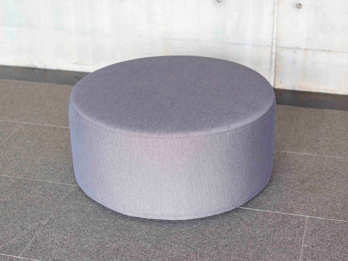 【ヌースプロジェクツ/NOUS PROJECTS / GOODS】のROUND STOOL / ラウンドスツール インテリア・キッズ・メンズ・レディースファッション・服の通販 founy(ファニー) 　送料無料　Free Shipping　おすすめ　Recommend　シンプル　Simple　フラット　Flat　ラウンド　Round　ホーム・キャンプ・アウトドア・お取り寄せ　Home,Garden,Outdoor,Camping Gear　家具・インテリア　Home Furniture & Interior. Stylish & Functional Living Spaces　その他 インテリア雑貨、家具　Furniture, Interior, Others　張地:ドック 29(クラス I)、サイズ:直径81cm|ID: prp329100003090425 ipo3291000000030207615