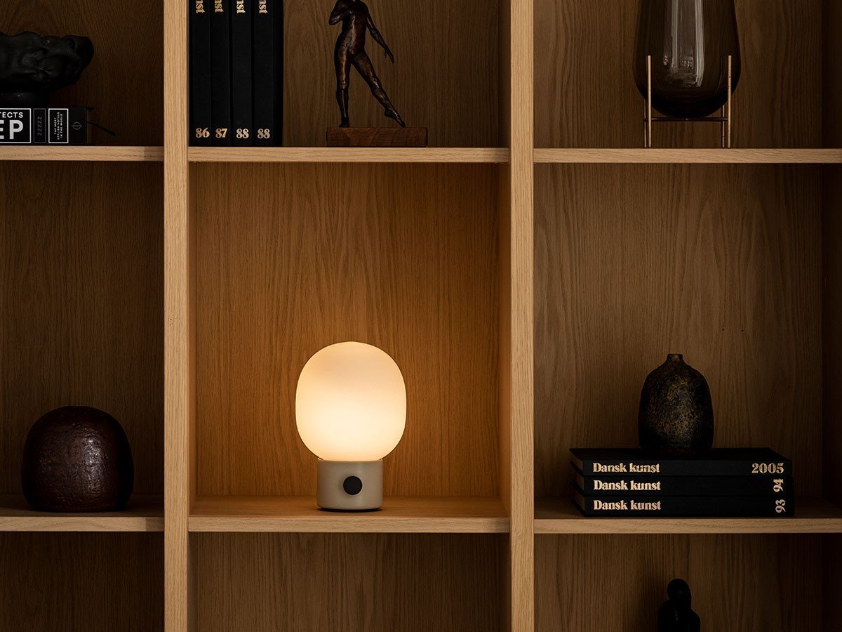 【オード コペンハーゲン/Audo Copenhagen / GOODS】のJWDA Table Lamp Portable / JWDA テーブルランプ ポータブル 人気、トレンドファッション・服の通販 founy(ファニー) 　送料無料　Free Shipping　オイル　Oil　ガラス　Glass　テーブル　Table　バランス　Balance　マグネット　Magnet　ホーム・キャンプ・アウトドア・お取り寄せ　Home,Garden,Outdoor,Camping Gear　家具・インテリア　Home Furniture & Interior. Stylish & Functional Living Spaces　ライト・照明　Lighting & Light Fixtures　other-4|ID: prp329100003105128 ipo3291000000031496032