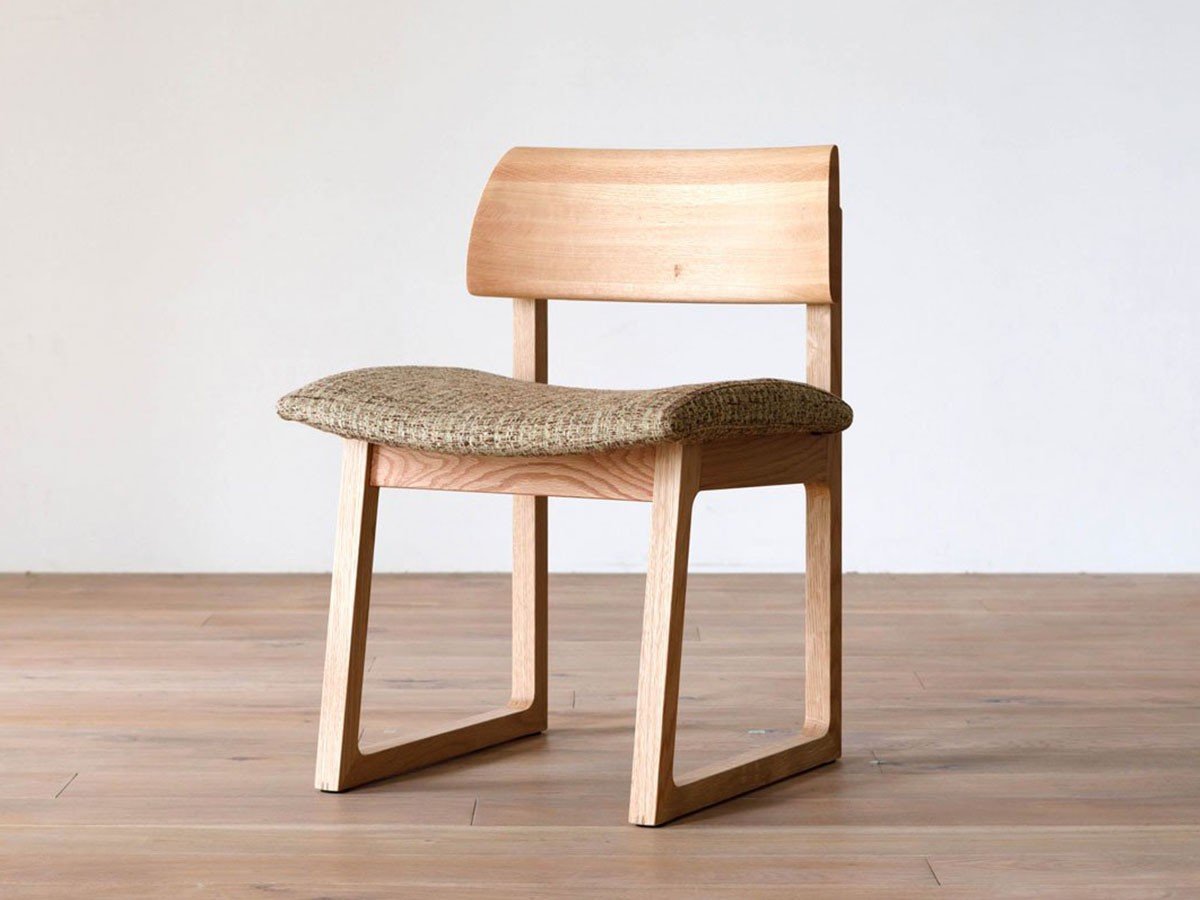 【ヒラシマ/HIRASHIMA / GOODS】のELEVATO Side Chair / エレヴァート サイドチェア インテリア・キッズ・メンズ・レディースファッション・服の通販 founy(ファニー) 　軽量　Lightweight　シンプル　Simple　テーブル　Table　フィット　Fit　フレーム　Flame　リラックス　Relax　ホーム・キャンプ・アウトドア・お取り寄せ　Home,Garden,Outdoor,Camping Gear　家具・インテリア　Furniture　チェア・椅子　Chair　ダイニングチェア　Dining Chair　フレーム:オーク|ID: prp329100003105137 ipo3291000000021087255