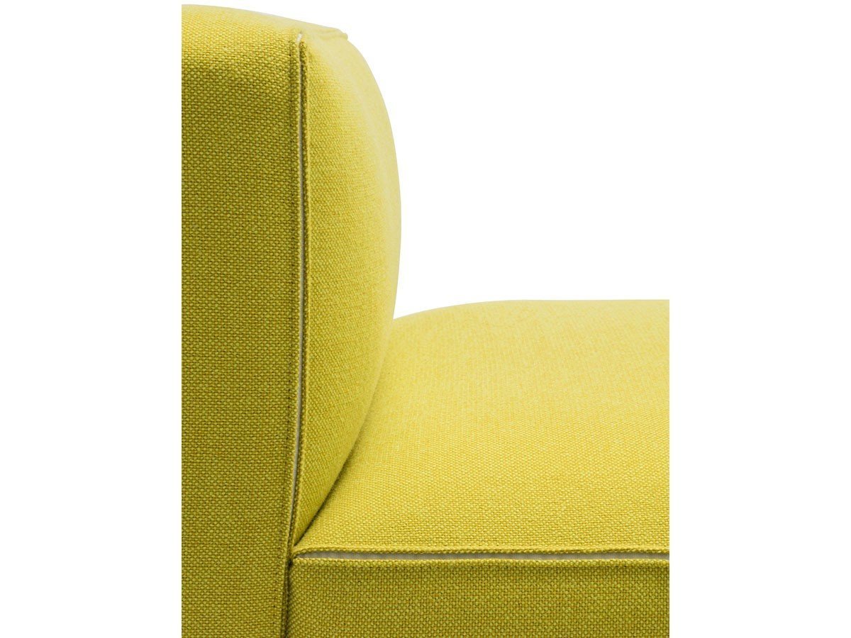 【アンドリュー ワールド/Andreu World / GOODS】のDado Sofa / ダド SF0300 ソファ インテリア・キッズ・メンズ・レディースファッション・服の通販 founy(ファニー) 　センター　Center, Center Line　送料無料　Free Shipping　ホーム・キャンプ・アウトドア・お取り寄せ　Home Living / Home & Lifestyle / Camping Gear / Outdoor Camping　家具・インテリア　Home Furniture & Interior. Stylish & Functional Living Spaces　ソファー　Couches & Sofas　参考イメージ|ID: prp329100003120804 ipo3291000000035267622