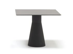 【アンドリュー ワールド/Andreu World / GOODS】のReverse Cafe Table / リバース カフェテーブル ベース直径50cm 人気、トレンドファッション・服の通販 founy(ファニー) コンパクト Compact, Small Size テーブル Table, Dining Table フォルム Silhouette, Form ホーム・キャンプ・アウトドア・お取り寄せ Home Living / Home & Lifestyle / Camping Gear / Outdoor Camping 家具・インテリア Home Furniture & Interior. Stylish & Functional Living Spaces テーブル Dining, Coffee & Side Tables カフェテーブル・丸型テーブル Cafe & Bistro Tables |ID:prp329100003120809