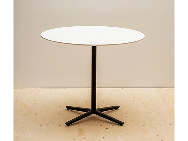 【アンドリュー ワールド/Andreu World / GOODS】のQuattro Cafe Table / クアトロ カフェテーブル 人気、トレンドファッション・服の通販 founy(ファニー) 　送料無料　Free Shipping　アウトドア　Outdoor Clothing　エレガント 上品　Elegant　コンパクト　Compact, Small Size　スリム　Slim, Slim Fit　テーブル　Table, Dining Table　ブレード　Braid, Decorative Trim　ホーム・キャンプ・アウトドア・お取り寄せ　Home Living / Home & Lifestyle / Camping Gear / Outdoor Camping　家具・インテリア　Home Furniture & Interior. Stylish & Functional Living Spaces　テーブル　Dining, Coffee & Side Tables　カフェテーブル・丸型テーブル　Cafe & Bistro Tables　other-3|ID: prp329100003120811 ipo3291000000031494836