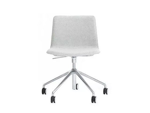 【アンドリュー ワールド/Andreu World / GOODS】のFlex Chair Fully Upholstered Shell / フレックス チェア SI1306 キャスターベース アルミニウム製(フルパッド) インテリア・キッズ・メンズ・レディースファッション・服の通販 founy(ファニー) https://founy.com/ イタリア Italy クッション Cushion シンプル Simple デスク Desk フィット Fit モチーフ Motif ワーク Work 送料無料 Free Shipping ホーム・キャンプ・アウトドア・お取り寄せ Home,Garden,Outdoor,Camping Gear 家具・インテリア Furniture チェア・椅子 Chair オフィスチェア・デスクチェア Office Chair/Desk Chair |ID: prp329100003120826 ipo3291000000030196473