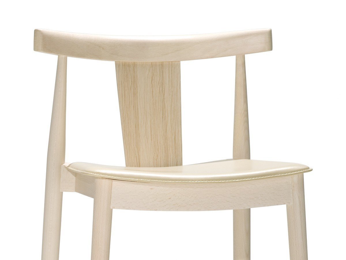 【アンドリュー ワールド/Andreu World / GOODS】のSmile Counter Stool with Upholstered Seat / スマイル BQ0347 カウンタースツール スピンドルバック 張座 人気、トレンドファッション・服の通販 founy(ファニー) 　クッション　Cushion, Throw Pillow　シンプル　Simple, Minimal　スピンドル　Spindle, Drawcord　ビーチ　Beach, Seaside　フィット　Fit, Slim Fit　送料無料　Free Shipping　ホーム・キャンプ・アウトドア・お取り寄せ　Home Living / Home & Lifestyle / Camping Gear / Outdoor Camping　家具・インテリア　Home Furniture & Interior. Stylish & Functional Living Spaces　チェア・椅子　Seating & Chairs　スツール・バースツール　Stools & Bar Stools　ホーム・キャンプ・アウトドア・お取り寄せ　Home Living / Home & Lifestyle / Camping Gear / Outdoor Camping　家具・インテリア　Home Furniture & Interior. Stylish & Functional Living Spaces　チェア・椅子　Seating & Chairs　カウンターチェア・ハイチェア　Bar Stools / High Stools　other-5|ID: prp329100003120828 ipo3291000000031494881