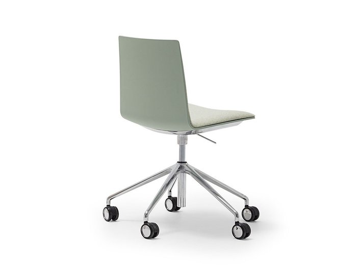 【アンドリュー ワールド/Andreu World / GOODS】のFlex High Back Chair Upholstered Shell Pad / フレックス ハイバック SI1656 チェア キャスターベース アルミニウム製(シェルパッド) インテリア・キッズ・メンズ・レディースファッション・服の通販 founy(ファニー) https://founy.com/ イタリア Italy クッション Cushion シンプル Simple デスク Desk フィット Fit モチーフ Motif ワーク Work 送料無料 Free Shipping おすすめ Recommend ホーム・キャンプ・アウトドア・お取り寄せ Home,Garden,Outdoor,Camping Gear 家具・インテリア Furniture チェア・椅子 Chair オフィスチェア・デスクチェア Office Chair/Desk Chair |ID: prp329100003120851 ipo3291000000030197172