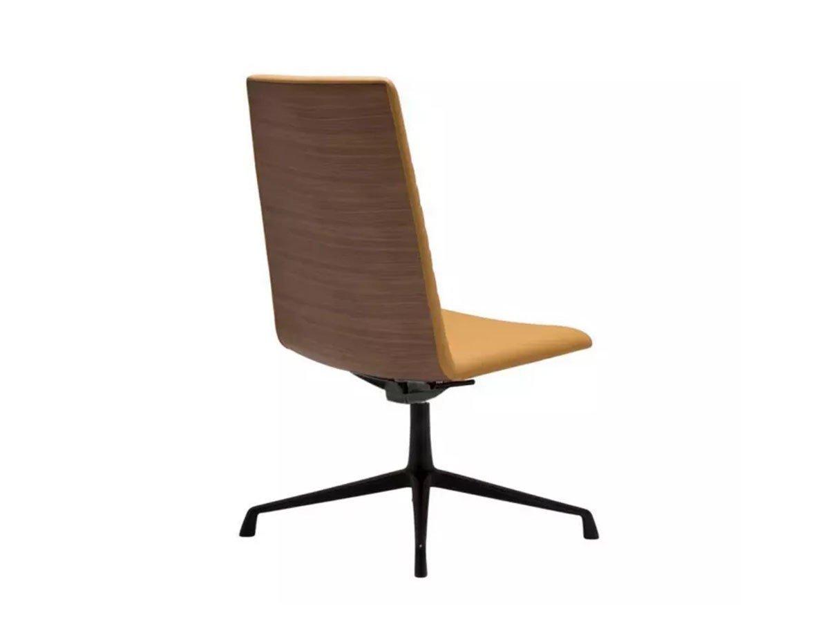 【アンドリュー ワールド/Andreu World / GOODS】のFlex Executive Intermediate Back Chair / フレックス エグゼクティブ SI1839 インターミディエイトバック チェア 回転式スターベース インテリア・キッズ・メンズ・レディースファッション・服の通販 founy(ファニー) 　イタリア　Italy　エレガント 上品　Elegant　クッション　Cushion　シンプル　Simple　フィット　Fit　ミドル　Middle　モチーフ　Motif　リラックス　Relax　送料無料　Free Shipping　ホーム・キャンプ・アウトドア・お取り寄せ　Home,Garden,Outdoor,Camping Gear　家具・インテリア　Furniture　チェア・椅子　Chair　オフィスチェア・デスクチェア　Office Chair/Desk Chair　背面アップグレード:ウォールナットバック仕様|ID: prp329100003120884 ipo3291000000021147575