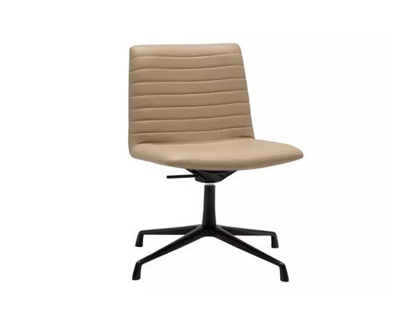 【アンドリュー ワールド/Andreu World / GOODS】のFlex Executive Low Back Chair / フレックス エグゼクティブ SI1838 ローバックチェア 回転式スターベース インテリア・キッズ・メンズ・レディースファッション・服の通販 founy(ファニー) https://founy.com/ イタリア Italy エレガント 上品 Elegant クッション Cushion シンプル Simple フィット Fit モチーフ Motif リラックス Relax 送料無料 Free Shipping ホーム・キャンプ・アウトドア・お取り寄せ Home,Garden,Outdoor,Camping Gear 家具・インテリア Furniture チェア・椅子 Chair オフィスチェア・デスクチェア Office Chair/Desk Chair |ID: prp329100003120890 ipo3291000000021147593