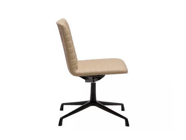 【アンドリュー ワールド/Andreu World / GOODS】のFlex Executive Low Back Chair / フレックス エグゼクティブ SI1838 ローバックチェア 回転式スターベース 人気、トレンドファッション・服の通販 founy(ファニー) 　イタリア　Italy　エレガント 上品　Elegant　クッション　Cushion　シンプル　Simple　フィット　Fit　モチーフ　Motif　リラックス　Relax　送料無料　Free Shipping　ホーム・キャンプ・アウトドア・お取り寄せ　Home,Garden,Outdoor,Camping Gear　家具・インテリア　Furniture　チェア・椅子　Chair　オフィスチェア・デスクチェア　Office Chair/Desk Chair　other-3|ID: prp329100003120890 ipo3291000000031495089