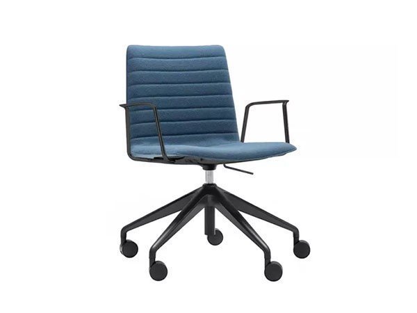【アンドリュー ワールド/Andreu World / GOODS】のFlex Corporate Armchair Fully Upholstered Shell / フレックス コーポレート SO1670 アームチェア キャスターベース エコサーモポリマー製(フルパッド) インテリア・キッズ・メンズ・レディースファッション・服の通販 founy(ファニー) https://founy.com/ イタリア Italy クッション Cushion シンプル Simple デスク Desk フィット Fit モチーフ Motif ワーク Work 送料無料 Free Shipping ホーム・キャンプ・アウトドア・お取り寄せ Home,Garden,Outdoor,Camping Gear 家具・インテリア Furniture チェア・椅子 Chair アームチェア Armchair ホーム・キャンプ・アウトドア・お取り寄せ Home,Garden,Outdoor,Camping Gear 家具・インテリア Furniture チェア・椅子 Chair オフィスチェア・デスクチェア Office Chair/Desk Chair |ID: prp329100003120891 ipo3291000000030198678
