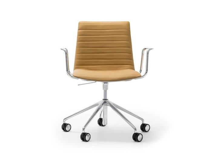 【アンドリュー ワールド/Andreu World / GOODS】のFlex Corporate Armchair Upholstered Shell Pad / フレックス コーポレート SO1660 アームチェア キャスターベース アルミニウム製(シェルパッド) インテリア・キッズ・メンズ・レディースファッション・服の通販 founy(ファニー) https://founy.com/ イタリア Italy クッション Cushion シンプル Simple デスク Desk フィット Fit モチーフ Motif ワーク Work 送料無料 Free Shipping ホーム・キャンプ・アウトドア・お取り寄せ Home,Garden,Outdoor,Camping Gear 家具・インテリア Furniture チェア・椅子 Chair アームチェア Armchair ホーム・キャンプ・アウトドア・お取り寄せ Home,Garden,Outdoor,Camping Gear 家具・インテリア Furniture チェア・椅子 Chair オフィスチェア・デスクチェア Office Chair/Desk Chair |ID: prp329100003120892 ipo3291000000030198758