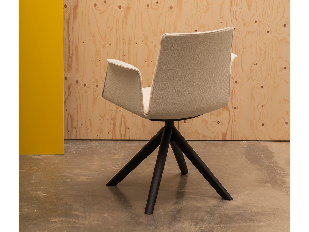 【アンドリュー ワールド/Andreu World / GOODS】のFlex Armchair Fully Upholstered Shell / フレックス アームチェア SO1647 回転式木脚(フルパッド) 人気、トレンドファッション・服の通販 founy(ファニー) 　イタリア　Italy　クッション　Cushion　シンプル　Simple　ビーチ　Beach　フィット　Fit　モチーフ　Motif　送料無料　Free Shipping　ホーム・キャンプ・アウトドア・お取り寄せ　Home,Garden,Outdoor,Camping Gear　家具・インテリア　Furniture　チェア・椅子　Chair　ダイニングチェア　Dining Chair　ホーム・キャンプ・アウトドア・お取り寄せ　Home,Garden,Outdoor,Camping Gear　家具・インテリア　Furniture　チェア・椅子　Chair　アームチェア　Armchair　ホーム・キャンプ・アウトドア・お取り寄せ　Home,Garden,Outdoor,Camping Gear　家具・インテリア　Furniture　チェア・椅子　Chair　オフィスチェア・デスクチェア　Office Chair/Desk Chair　other-3|ID: prp329100003120904 ipo3291000000031495155
