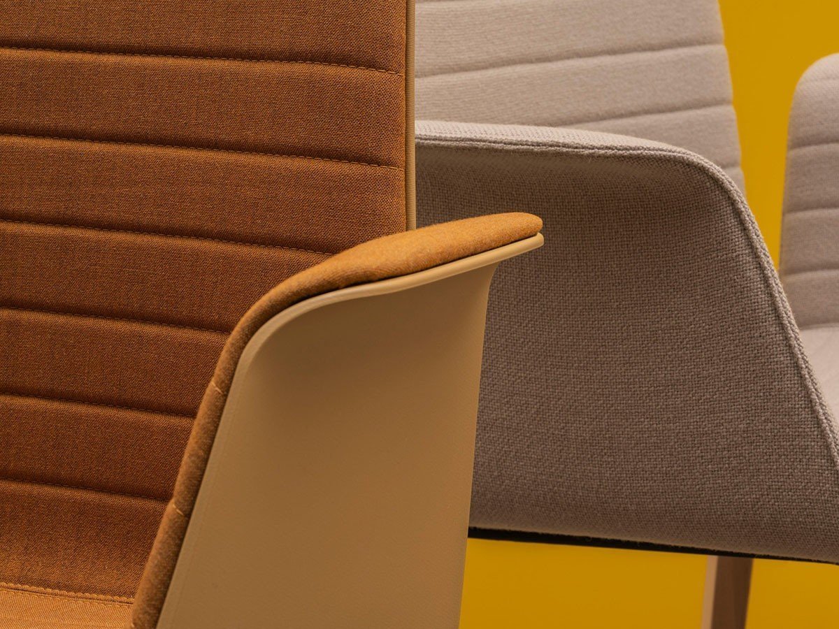 【アンドリュー ワールド/Andreu World / GOODS】のFlex Armchair Fully Upholstered Shell / フレックス アームチェア SO1613 木脚(フルパッド) 人気、トレンドファッション・服の通販 founy(ファニー) 　イタリア　Italy　クッション　Cushion　シンプル　Simple　ビーチ　Beach　フィット　Fit　モチーフ　Motif　送料無料　Free Shipping　ホーム・キャンプ・アウトドア・お取り寄せ　Home,Garden,Outdoor,Camping Gear　家具・インテリア　Furniture　チェア・椅子　Chair　ダイニングチェア　Dining Chair　ホーム・キャンプ・アウトドア・お取り寄せ　Home,Garden,Outdoor,Camping Gear　家具・インテリア　Furniture　チェア・椅子　Chair　アームチェア　Armchair　other-4|ID: prp329100003120908 ipo3291000000031495171