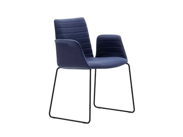 【アンドリュー ワールド/Andreu World / GOODS】のFlex Armchair Fully Upholstered Shell / フレックス アームチェア SO1636 スレッジベース(フルパッド) インテリア・キッズ・メンズ・レディースファッション・服の通販 founy(ファニー) https://founy.com/ イタリア Italy クッション Cushion シンプル Simple スリム Slim フィット Fit モチーフ Motif 送料無料 Free Shipping ホーム・キャンプ・アウトドア・お取り寄せ Home,Garden,Outdoor,Camping Gear 家具・インテリア Furniture チェア・椅子 Chair ダイニングチェア Dining Chair ホーム・キャンプ・アウトドア・お取り寄せ Home,Garden,Outdoor,Camping Gear 家具・インテリア Furniture チェア・椅子 Chair アームチェア Armchair |ID: prp329100003120909 ipo3291000000030199371
