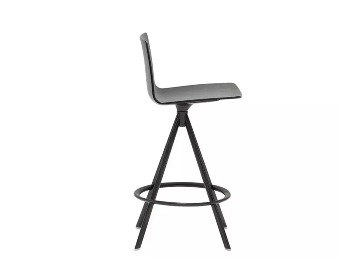 【アンドリュー ワールド/Andreu World / GOODS】のFlex Chair Counter Stool 45 Thermo-polymer Shell / フレックス チェア BQ1335 カウンタースツール 45 回転スチール脚(サーモポリマーシェル) 人気、トレンドファッション・服の通販 founy(ファニー) 　イタリア　Italy　シンプル　Simple, Minimal　フィット　Fit, Slim Fit　モダン　Modern, Contemporary　モチーフ　Motif, Design Theme　ワーク　Workwear, Utility Style　送料無料　Free Shipping　ホーム・キャンプ・アウトドア・お取り寄せ　Home Living / Home & Lifestyle / Camping Gear / Outdoor Camping　家具・インテリア　Home Furniture & Interior. Stylish & Functional Living Spaces　チェア・椅子　Seating & Chairs　スツール・バースツール　Stools & Bar Stools　ホーム・キャンプ・アウトドア・お取り寄せ　Home Living / Home & Lifestyle / Camping Gear / Outdoor Camping　家具・インテリア　Home Furniture & Interior. Stylish & Functional Living Spaces　チェア・椅子　Seating & Chairs　カウンターチェア・ハイチェア　Bar Stools / High Stools　other-3|ID: prp329100003120924 ipo3291000000031495226