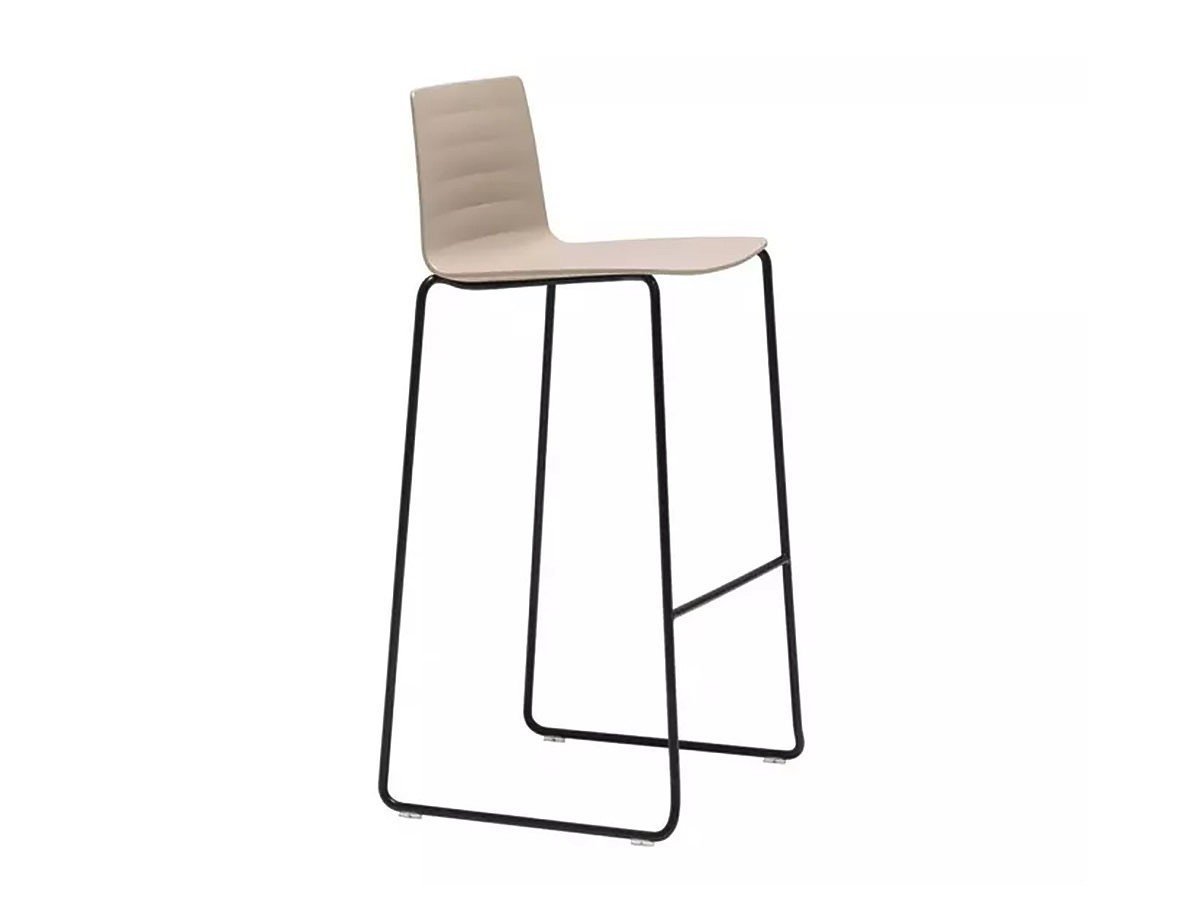 【アンドリュー ワールド/Andreu World / GOODS】のFlex Chair Stackable Barstool 45 Thermo-polymer Shell / フレックス チェア BQ1332 スタッカブルバースツール 45 スレッジベース(サーモポリマーシェル) 人気、トレンドファッション・服の通販 founy(ファニー) 　イタリア　Italy　シンプル　Simple　フィット　Fit　モチーフ　Motif　ワーク　Work　送料無料　Free Shipping　ホーム・キャンプ・アウトドア・お取り寄せ　Home,Garden,Outdoor,Camping Gear　家具・インテリア　Furniture　チェア・椅子　Chair　スツール　Stool　ホーム・キャンプ・アウトドア・お取り寄せ　Home,Garden,Outdoor,Camping Gear　家具・インテリア　Furniture　チェア・椅子　Chair　カウンターチェア・ハイスツール　Counter Chair/High Stool　 other-1|ID: prp329100003120927 ipo3291000000021147693