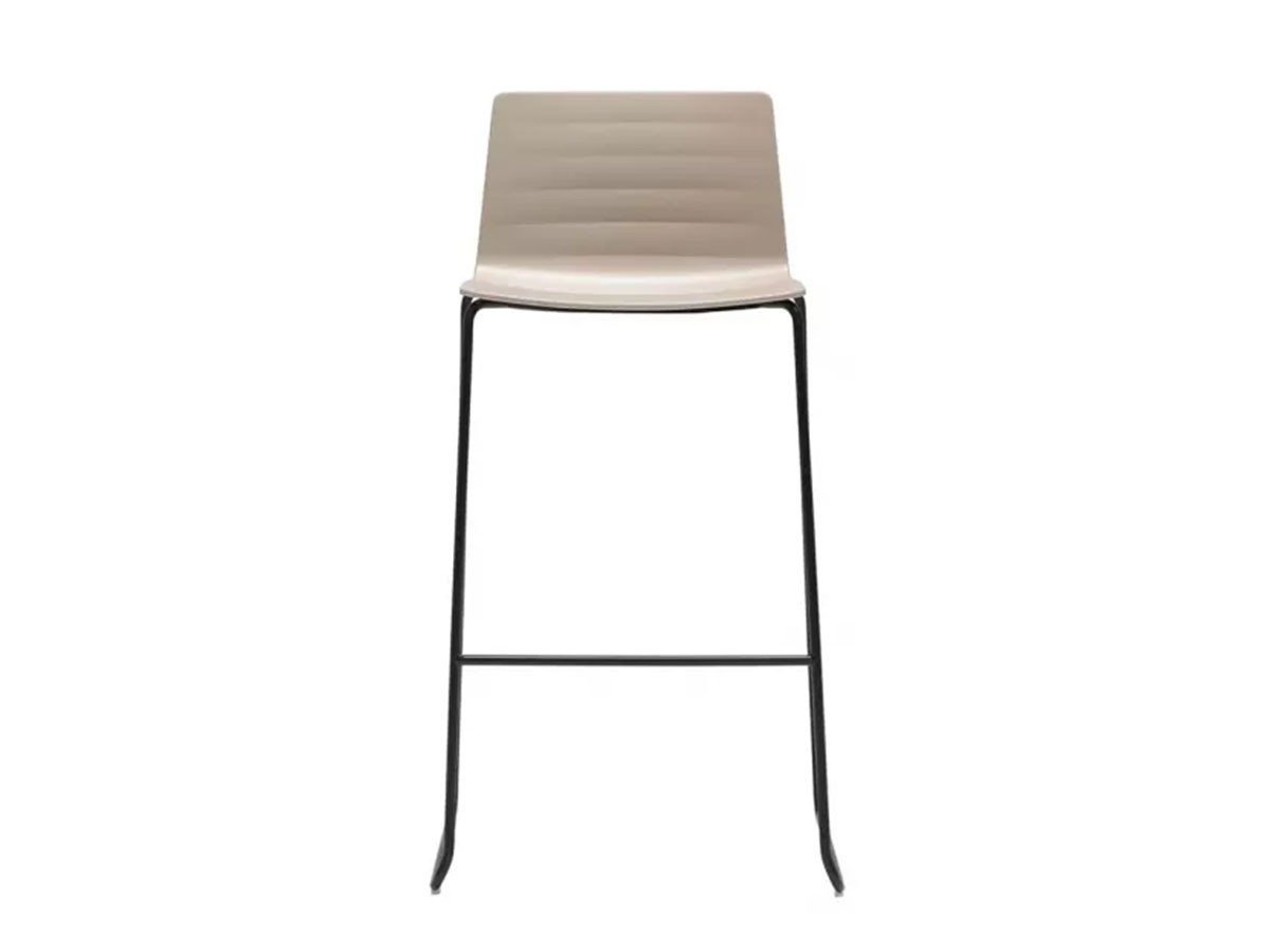 【アンドリュー ワールド/Andreu World / GOODS】のFlex Chair Stackable Barstool 45 Thermo-polymer Shell / フレックス チェア BQ1332 スタッカブルバースツール 45 スレッジベース(サーモポリマーシェル) 人気、トレンドファッション・服の通販 founy(ファニー) 　イタリア　Italy　シンプル　Simple, Minimal　フィット　Fit, Slim Fit　モチーフ　Motif, Design Theme　ワーク　Workwear, Utility Style　送料無料　Free Shipping　ホーム・キャンプ・アウトドア・お取り寄せ　Home Living / Home & Lifestyle / Camping Gear / Outdoor Camping　家具・インテリア　Home Furniture & Interior. Stylish & Functional Living Spaces　チェア・椅子　Seating & Chairs　スツール・バースツール　Stools & Bar Stools　ホーム・キャンプ・アウトドア・お取り寄せ　Home Living / Home & Lifestyle / Camping Gear / Outdoor Camping　家具・インテリア　Home Furniture & Interior. Stylish & Functional Living Spaces　チェア・椅子　Seating & Chairs　カウンターチェア・ハイチェア　Bar Stools / High Stools　other-2|ID: prp329100003120927 ipo3291000000031495240
