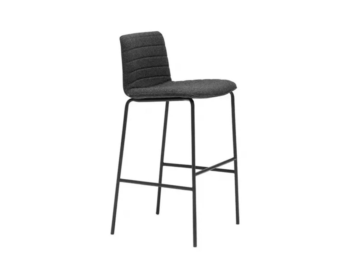 【アンドリュー ワールド/Andreu World / GOODS】のFlex Chair Counter Stool 45 Fully Upholstered Shell / フレックス チェア BQ1331 カウンタースツール 45 スチール脚(フルパッド) 人気、トレンドファッション・服の通販 founy(ファニー) 　イタリア　Italy　クッション　Cushion　シンプル　Simple　スリム　Slim　フィット　Fit　モチーフ　Motif　ワーク　Work　送料無料　Free Shipping　ホーム・キャンプ・アウトドア・お取り寄せ　Home,Garden,Outdoor,Camping Gear　家具・インテリア　Furniture　チェア・椅子　Chair　スツール　Stool　ホーム・キャンプ・アウトドア・お取り寄せ　Home,Garden,Outdoor,Camping Gear　家具・インテリア　Furniture　チェア・椅子　Chair　カウンターチェア・ハイスツール　Counter Chair/High Stool　 other-1|ID: prp329100003120929 ipo3291000000021147696