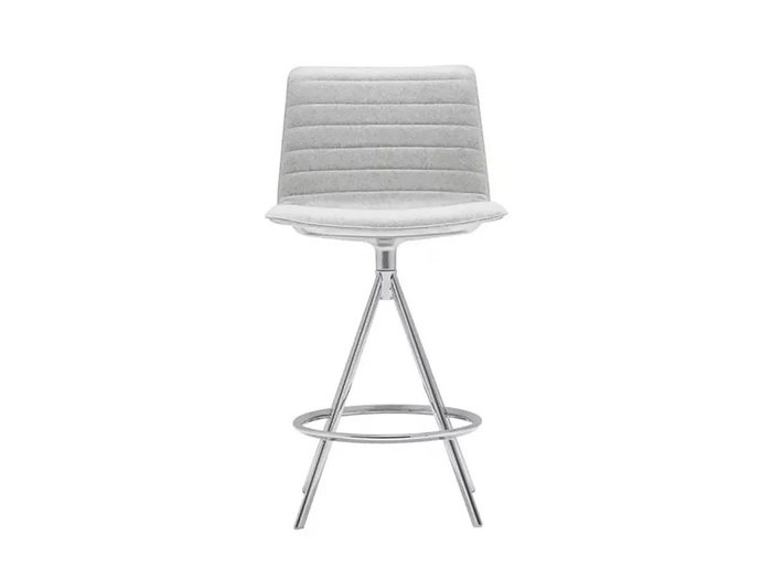 【アンドリュー ワールド/Andreu World / GOODS】のFlex Chair Counter Stool 52 Fully Upholstered Shell / フレックス チェア BQ1317 カウンタースツール 52 回転スチール脚(フルパッド) インテリア・キッズ・メンズ・レディースファッション・服の通販 founy(ファニー) https://founy.com/ イタリア Italy クッション Cushion シンプル Simple フィット Fit モダン Modern モチーフ Motif ワーク Work 送料無料 Free Shipping ホーム・キャンプ・アウトドア・お取り寄せ Home,Garden,Outdoor,Camping Gear 家具・インテリア Furniture チェア・椅子 Chair スツール Stool ホーム・キャンプ・アウトドア・お取り寄せ Home,Garden,Outdoor,Camping Gear 家具・インテリア Furniture チェア・椅子 Chair カウンターチェア・ハイスツール Counter Chair/High Stool |ID: prp329100003120935 ipo3291000000030200236