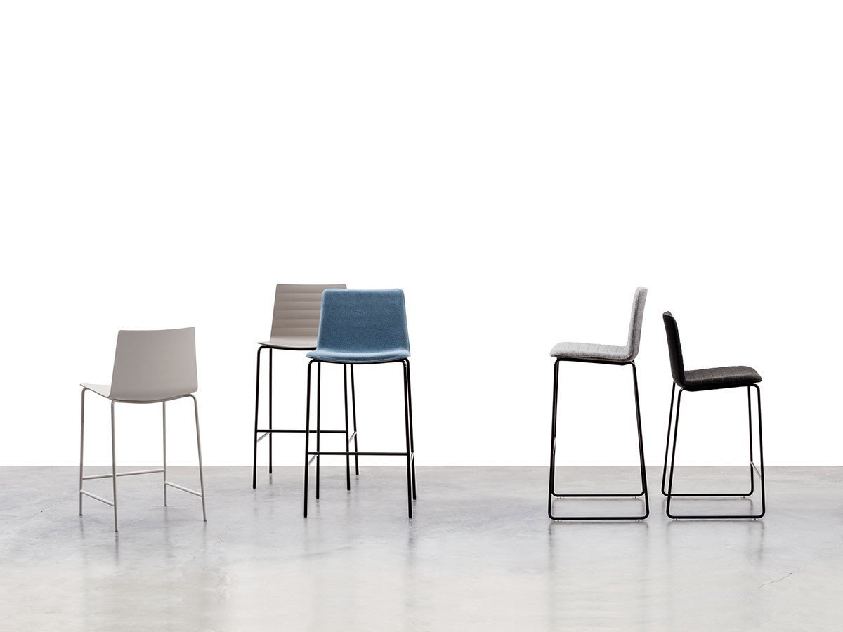 【アンドリュー ワールド/Andreu World / GOODS】のFlex Chair Stackable Counter Stool 52 Thermo-polymer Shell / フレックス チェア BQ1313 スタッカブルカウンタースツール 52 スレッジベース(サーモポリマーシェル) インテリア・キッズ・メンズ・レディースファッション・服の通販 founy(ファニー) 　イタリア　Italy　シンプル　Simple, Minimal　フィット　Fit, Slim Fit　モチーフ　Motif, Design Theme　ワーク　Workwear, Utility Style　送料無料　Free Shipping　ホーム・キャンプ・アウトドア・お取り寄せ　Home Living / Home & Lifestyle / Camping Gear / Outdoor Camping　家具・インテリア　Home Furniture & Interior. Stylish & Functional Living Spaces　チェア・椅子　Seating & Chairs　スツール・バースツール　Stools & Bar Stools　ホーム・キャンプ・アウトドア・お取り寄せ　Home Living / Home & Lifestyle / Camping Gear / Outdoor Camping　家具・インテリア　Home Furniture & Interior. Stylish & Functional Living Spaces　チェア・椅子　Seating & Chairs　カウンターチェア・ハイチェア　Bar Stools / High Stools　シリーズ参考イメージ|ID: prp329100003120939 ipo3291000000030200325