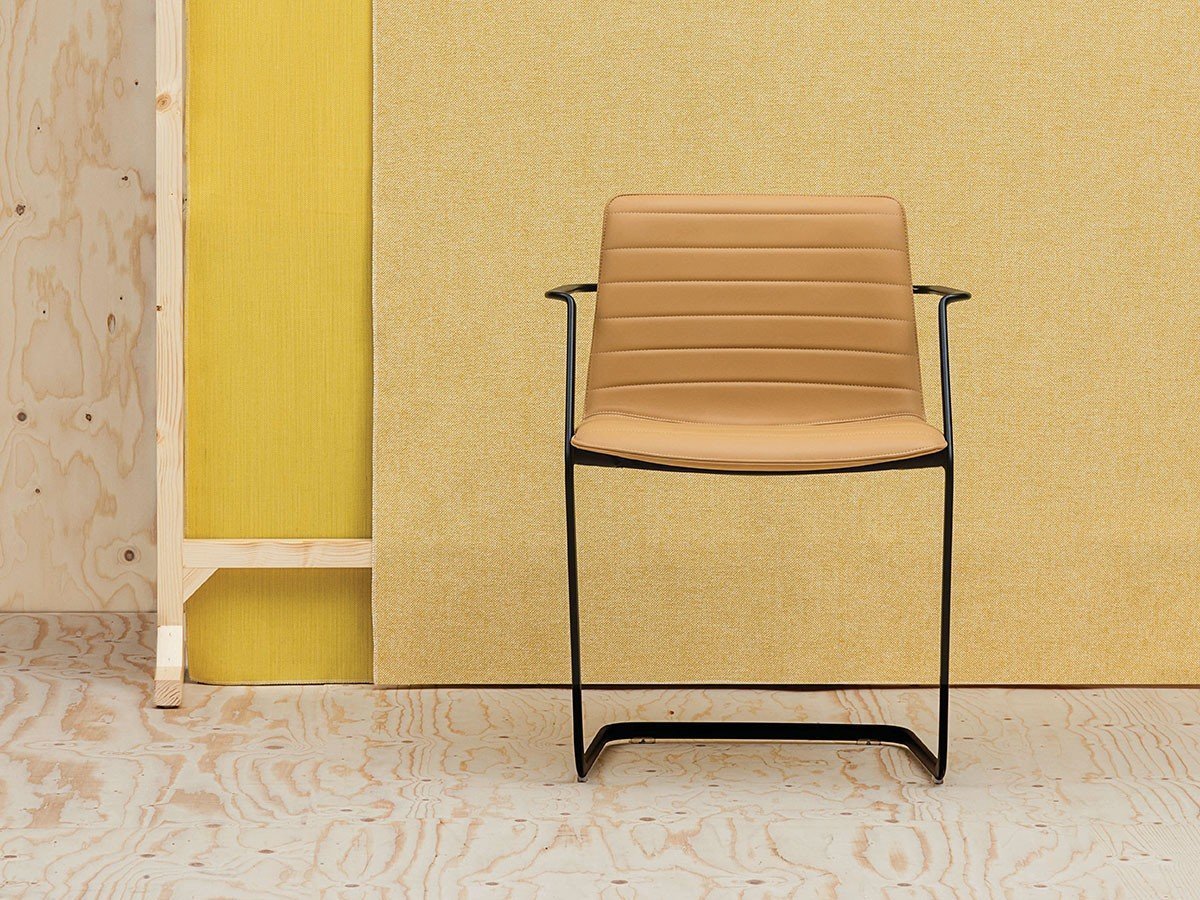 【アンドリュー ワールド/Andreu World / GOODS】のFlex Chair Armchair Thermo-polymer Shell / フレックス チェア SO1360 アームチェア カンチレバーベース(サーモポリマーシェル) インテリア・キッズ・メンズ・レディースファッション・服の通販 founy(ファニー) 　イタリア　Italy　シンプル　Simple　フィット　Fit　モダン　Modern　モチーフ　Motif　ワーク　Work　送料無料　Free Shipping　ホーム・キャンプ・アウトドア・お取り寄せ　Home,Garden,Outdoor,Camping Gear　家具・インテリア　Furniture　チェア・椅子　Chair　ダイニングチェア　Dining Chair　ホーム・キャンプ・アウトドア・お取り寄せ　Home,Garden,Outdoor,Camping Gear　家具・インテリア　Furniture　チェア・椅子　Chair　アームチェア　Armchair　参考イメージ|ID: prp329100003120960 ipo3291000000030200812