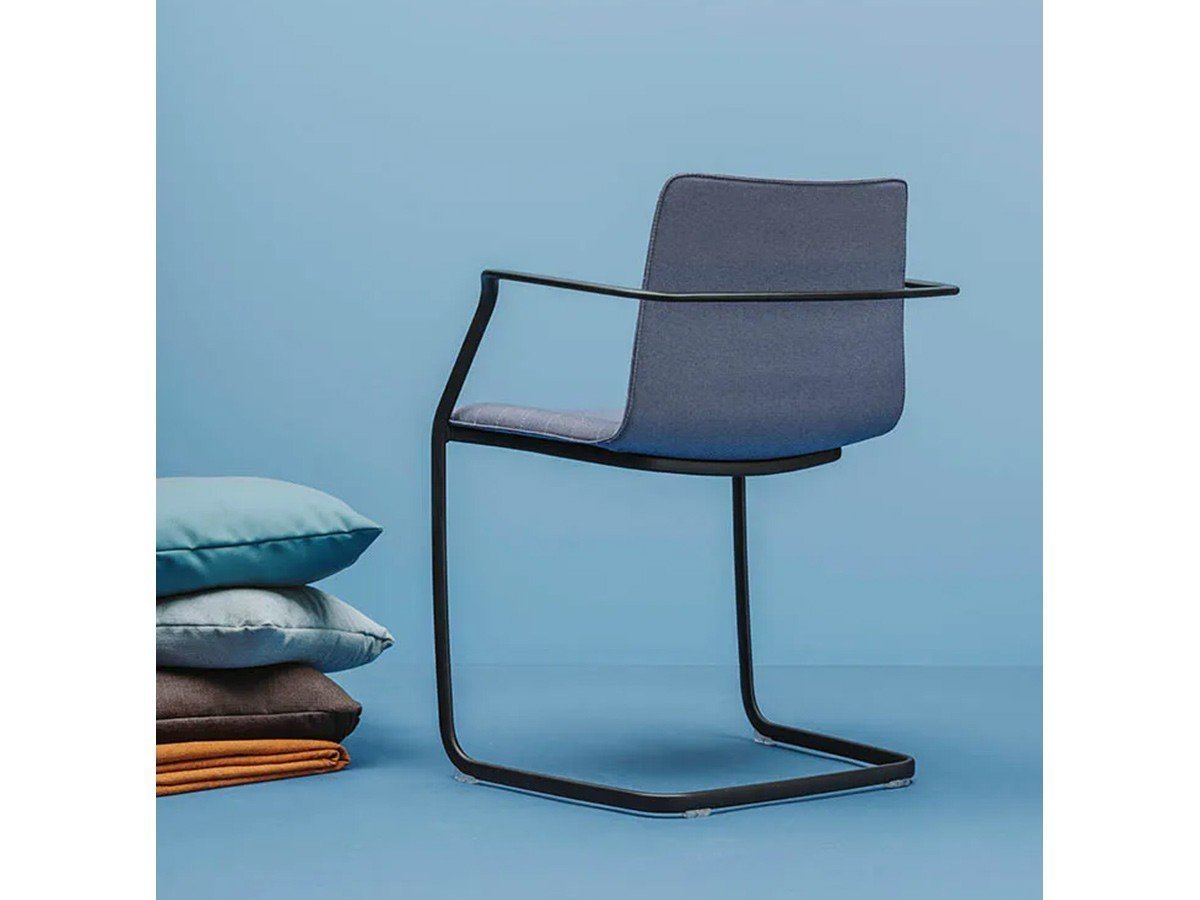 【アンドリュー ワールド/Andreu World / GOODS】のFlex Chair Armchair Fully Upholstered Shell / フレックス チェア SO1360 アームチェア カンチレバーベース(フルパッド) 人気、トレンドファッション・服の通販 founy(ファニー) 　イタリア　Italy　クッション　Cushion　シンプル　Simple　フィット　Fit　モダン　Modern　モチーフ　Motif　ワーク　Work　送料無料　Free Shipping　ホーム・キャンプ・アウトドア・お取り寄せ　Home,Garden,Outdoor,Camping Gear　家具・インテリア　Furniture　チェア・椅子　Chair　ダイニングチェア　Dining Chair　ホーム・キャンプ・アウトドア・お取り寄せ　Home,Garden,Outdoor,Camping Gear　家具・インテリア　Furniture　チェア・椅子　Chair　アームチェア　Armchair　other-5|ID: prp329100003120962 ipo3291000000031495330
