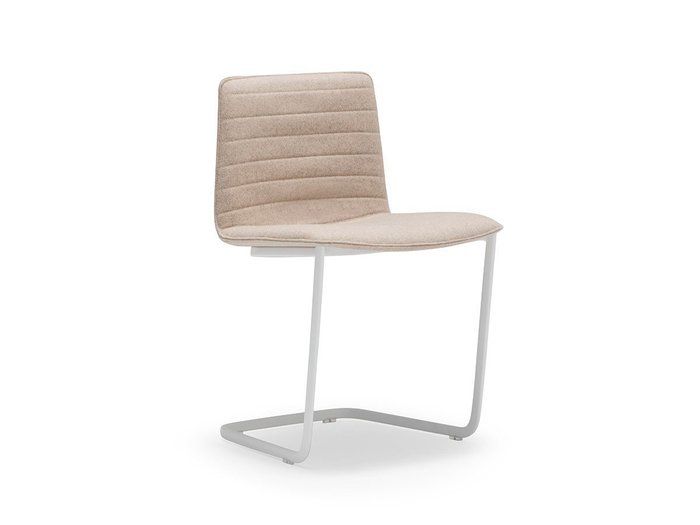 【アンドリュー ワールド/Andreu World / GOODS】のFlex Chair Fully Upholstered Shell / フレックス チェア SI1359 カンチレバーベース(フルパッド) インテリア・キッズ・メンズ・レディースファッション・服の通販 founy(ファニー) https://founy.com/ 送料無料 Free Shipping イタリア Italy クッション Cushion シンプル Simple フィット Fit モチーフ Motif ワーク Work ホーム・キャンプ・アウトドア・お取り寄せ Home,Garden,Outdoor,Camping Gear 家具・インテリア Furniture チェア・椅子 Chair ダイニングチェア Dining Chair |ID: prp329100003120963 ipo3291000000030200865