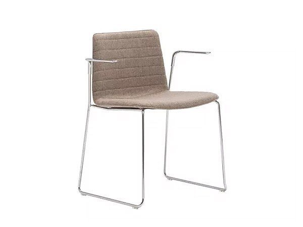 【アンドリュー ワールド/Andreu World / GOODS】のFlex Chair Stackable Armchair Fully Upholstered Shell / フレックス チェア SO1301 スタッカブルアームチェア スレッジベース(フルパッド) 人気、トレンドファッション・服の通販 founy(ファニー) 　イタリア　Italy　クッション　Cushion　シンプル　Simple　スリム　Slim　フィット　Fit　モチーフ　Motif　ワーク　Work　送料無料　Free Shipping　ホーム・キャンプ・アウトドア・お取り寄せ　Home,Garden,Outdoor,Camping Gear　家具・インテリア　Furniture　チェア・椅子　Chair　ダイニングチェア　Dining Chair　ホーム・キャンプ・アウトドア・お取り寄せ　Home,Garden,Outdoor,Camping Gear　家具・インテリア　Furniture　チェア・椅子　Chair　アームチェア　Armchair　 other-1|ID: prp329100003120965 ipo3291000000021147775