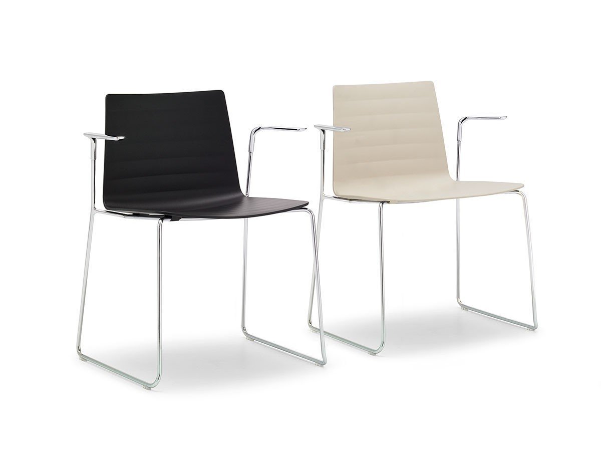 【アンドリュー ワールド/Andreu World / GOODS】のFlex Chair Stackable Armchair Thermo-polymer Shell / フレックス チェア SO1301 スタッカブルアームチェア スレッジベース(サーモポリマーシェル) 人気、トレンドファッション・服の通販 founy(ファニー) 　イタリア　Italy　シンプル　Simple　スリム　Slim　フィット　Fit　モチーフ　Motif　ワーク　Work　送料無料　Free Shipping　ホーム・キャンプ・アウトドア・お取り寄せ　Home,Garden,Outdoor,Camping Gear　家具・インテリア　Furniture　チェア・椅子　Chair　ダイニングチェア　Dining Chair　ホーム・キャンプ・アウトドア・お取り寄せ　Home,Garden,Outdoor,Camping Gear　家具・インテリア　Furniture　チェア・椅子　Chair　アームチェア　Armchair　other-5|ID: prp329100003120966 ipo3291000000031495346