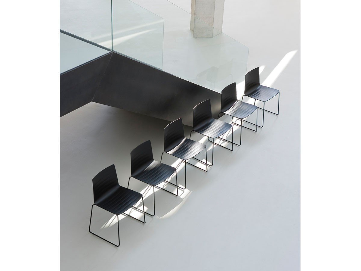 【アンドリュー ワールド/Andreu World / GOODS】のFlex Chair Stackable Chair Thermo-polymer Shell / フレックス チェア SI1300 スタッカブルチェア スレッジベース(サーモポリマーシェル) 人気、トレンドファッション・服の通販 founy(ファニー) 　イタリア　Italy　シンプル　Simple　スリム　Slim　フィット　Fit　モチーフ　Motif　ワーク　Work　送料無料　Free Shipping　ホーム・キャンプ・アウトドア・お取り寄せ　Home,Garden,Outdoor,Camping Gear　家具・インテリア　Furniture　チェア・椅子　Chair　ダイニングチェア　Dining Chair　ホーム・キャンプ・アウトドア・お取り寄せ　Home,Garden,Outdoor,Camping Gear　家具・インテリア　Furniture　チェア・椅子　Chair　オフィスチェア・デスクチェア　Office Chair/Desk Chair　other-4|ID: prp329100003120968 ipo3291000000031495355