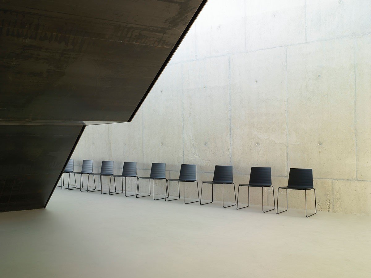 【アンドリュー ワールド/Andreu World / GOODS】のFlex Chair Stackable Chair Thermo-polymer Shell / フレックス チェア SI1300 スタッカブルチェア スレッジベース(サーモポリマーシェル) 人気、トレンドファッション・服の通販 founy(ファニー) 　イタリア　Italy　シンプル　Simple　スリム　Slim　フィット　Fit　モチーフ　Motif　ワーク　Work　送料無料　Free Shipping　ホーム・キャンプ・アウトドア・お取り寄せ　Home,Garden,Outdoor,Camping Gear　家具・インテリア　Furniture　チェア・椅子　Chair　ダイニングチェア　Dining Chair　ホーム・キャンプ・アウトドア・お取り寄せ　Home,Garden,Outdoor,Camping Gear　家具・インテリア　Furniture　チェア・椅子　Chair　オフィスチェア・デスクチェア　Office Chair/Desk Chair　other-5|ID: prp329100003120968 ipo3291000000031495356
