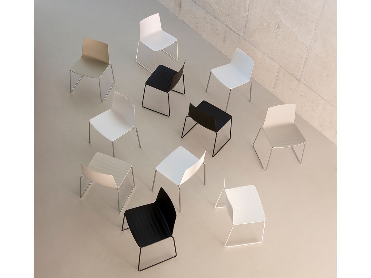 【アンドリュー ワールド/Andreu World / GOODS】のFlex Chair Stackable Chair Upholstered Shell Pad / フレックス チェア SI1300 スタッカブルチェア スレッジベース(シェルパッド) インテリア・キッズ・メンズ・レディースファッション・服の通販 founy(ファニー) 　イタリア　Italy　クッション　Cushion　シンプル　Simple　スリム　Slim　フィット　Fit　モチーフ　Motif　ワーク　Work　送料無料　Free Shipping　ホーム・キャンプ・アウトドア・お取り寄せ　Home,Garden,Outdoor,Camping Gear　家具・インテリア　Furniture　チェア・椅子　Chair　ダイニングチェア　Dining Chair　ホーム・キャンプ・アウトドア・お取り寄せ　Home,Garden,Outdoor,Camping Gear　家具・インテリア　Furniture　チェア・椅子　Chair　オフィスチェア・デスクチェア　Office Chair/Desk Chair　参考イメージ|ID: prp329100003120969 ipo3291000000030201072