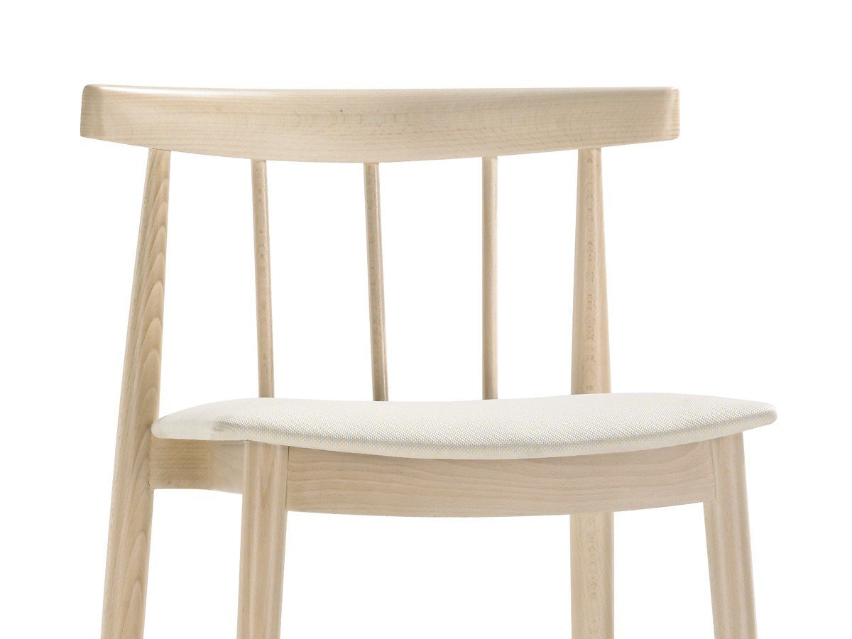 【アンドリュー ワールド/Andreu World / GOODS】のSmile Barstool with Upholstered Seat / スマイル BQ0338 バースツール ボードウッドバック 張座 インテリア・キッズ・メンズ・レディースファッション・服の通販 founy(ファニー) 　クッション　Cushion　シンプル　Simple　フィット　Fit　送料無料　Free Shipping　ホーム・キャンプ・アウトドア・お取り寄せ　Home,Garden,Outdoor,Camping Gear　家具・インテリア　Furniture　チェア・椅子　Chair　スツール　Stool　ホーム・キャンプ・アウトドア・お取り寄せ　Home,Garden,Outdoor,Camping Gear　家具・インテリア　Furniture　チェア・椅子　Chair　カウンターチェア・ハイスツール　Counter Chair/High Stool　通常の座面仕様|厚みがありステッチが無い仕上がりとなります。|ID: prp329100003120979 ipo3291000000030201542